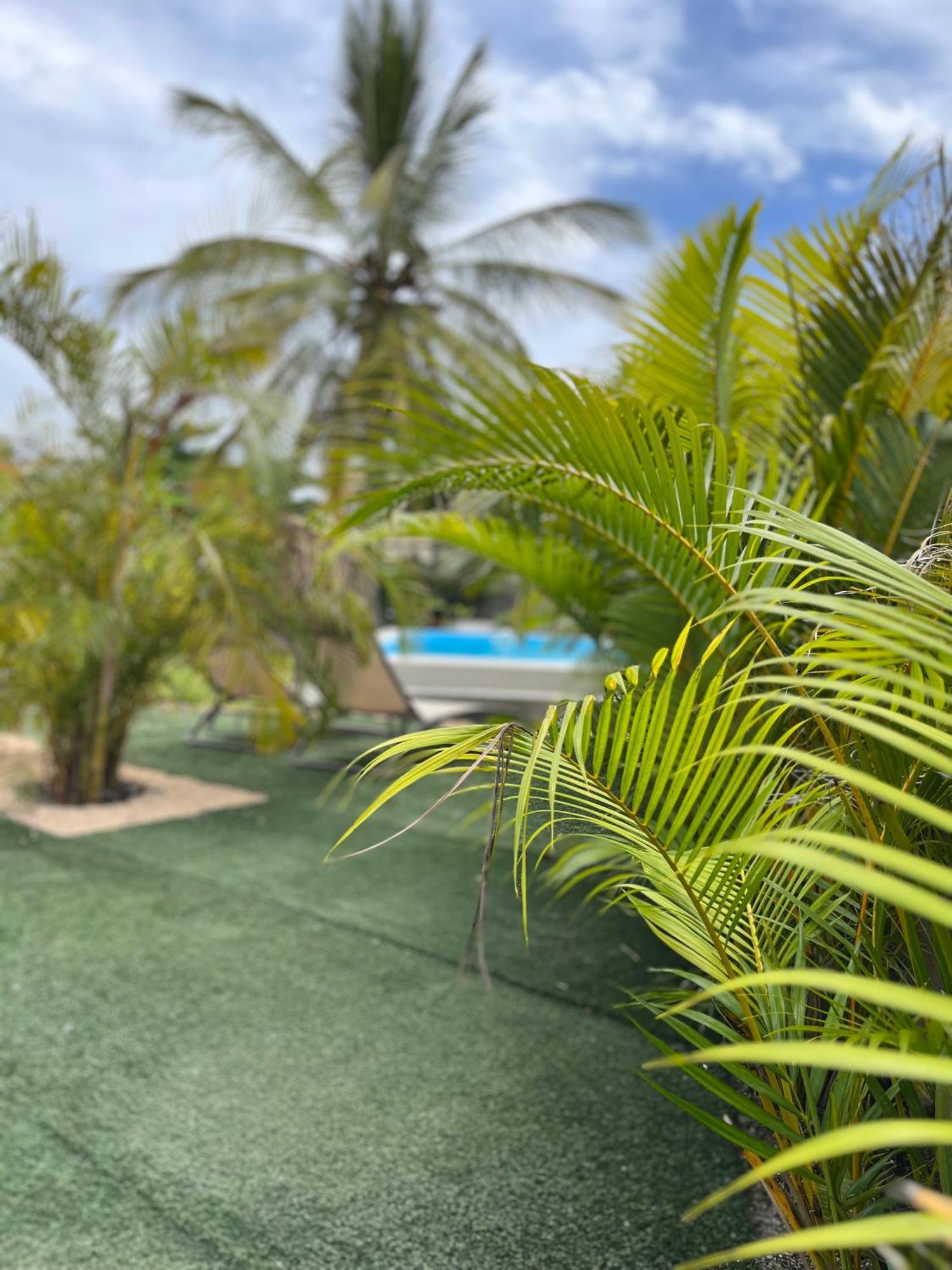 Cosy 2 Bedrooms Apts In Pereybere -Seasons Break Apartment Pereybere Beach ภายนอก รูปภาพ