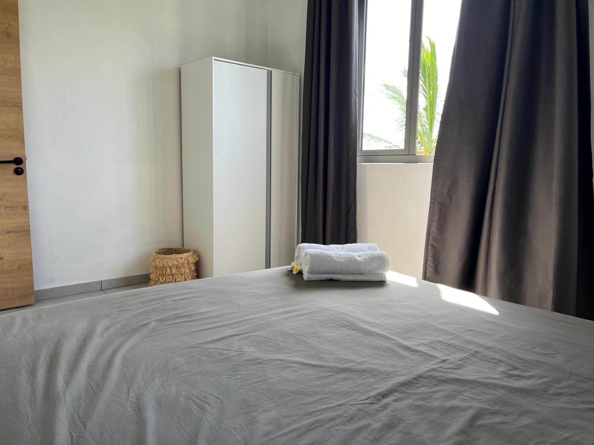 Cosy 2 Bedrooms Apts In Pereybere -Seasons Break Apartment Pereybere Beach ภายนอก รูปภาพ