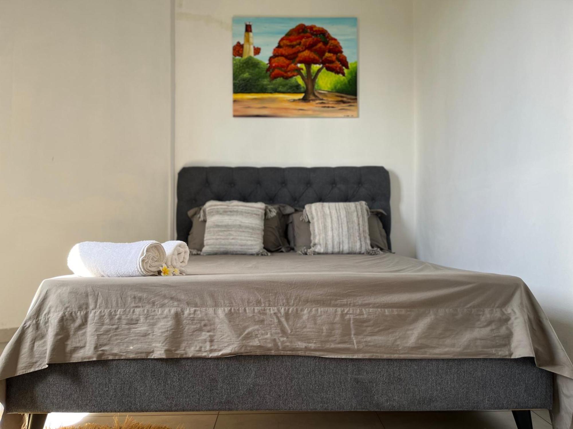 Cosy 2 Bedrooms Apts In Pereybere -Seasons Break Apartment Pereybere Beach ภายนอก รูปภาพ