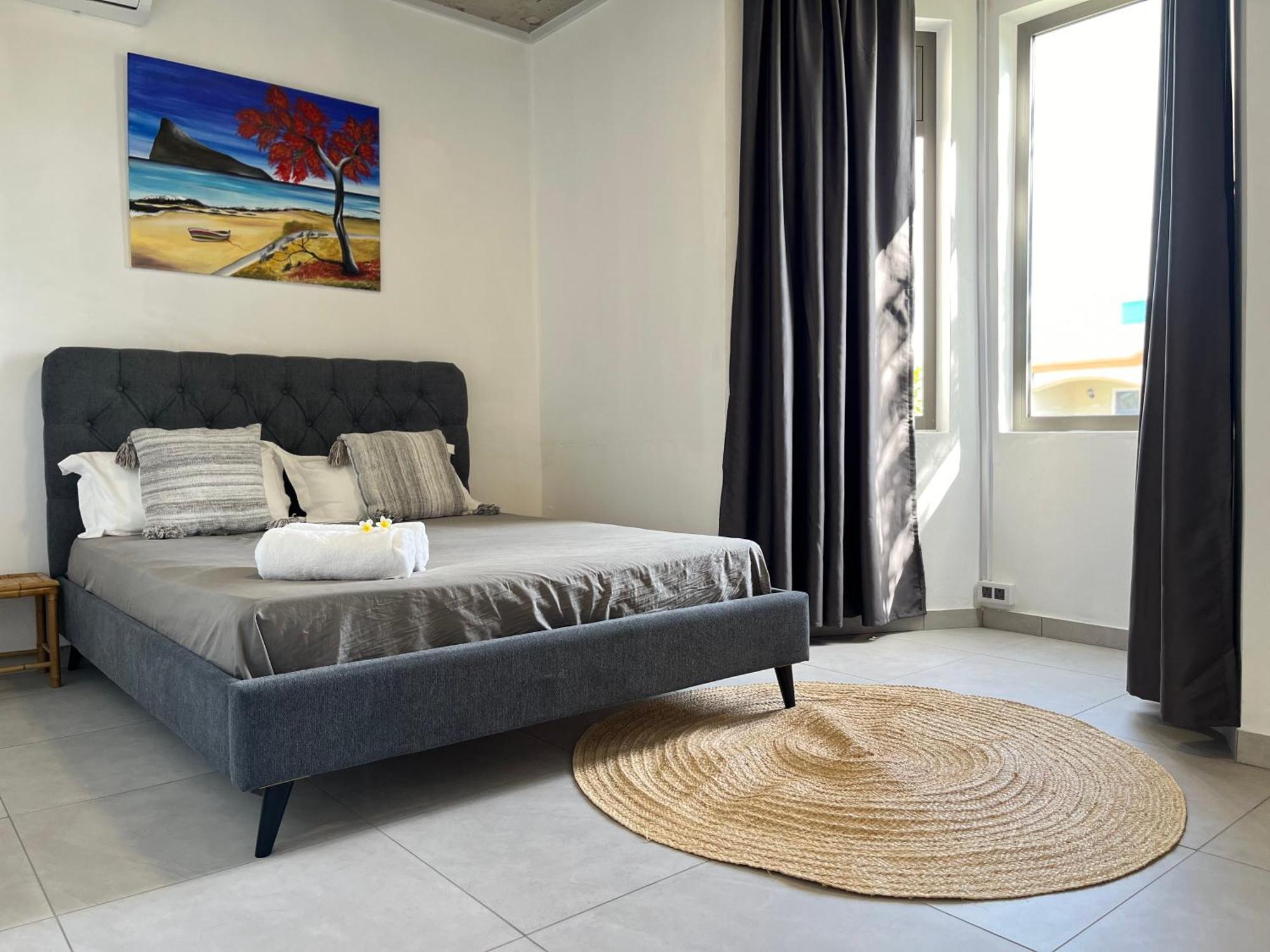 Cosy 2 Bedrooms Apts In Pereybere -Seasons Break Apartment Pereybere Beach ภายนอก รูปภาพ