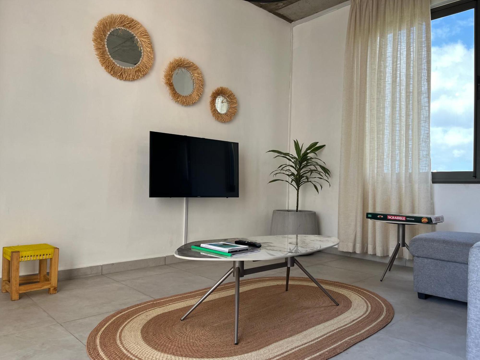 Cosy 2 Bedrooms Apts In Pereybere -Seasons Break Apartment Pereybere Beach ภายนอก รูปภาพ