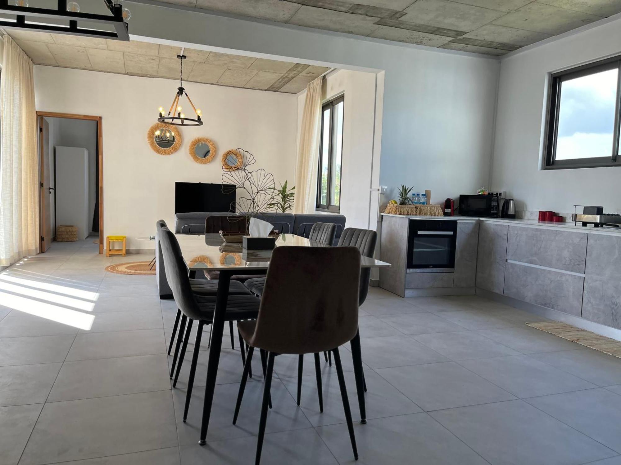 Cosy 2 Bedrooms Apts In Pereybere -Seasons Break Apartment Pereybere Beach ภายนอก รูปภาพ